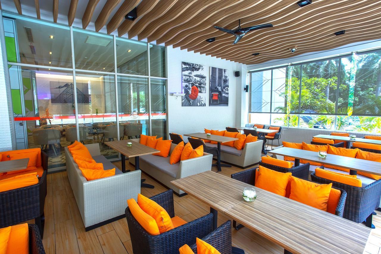 Harris Hotel And Conventions Kelapa Gading Джакарта Екстер'єр фото