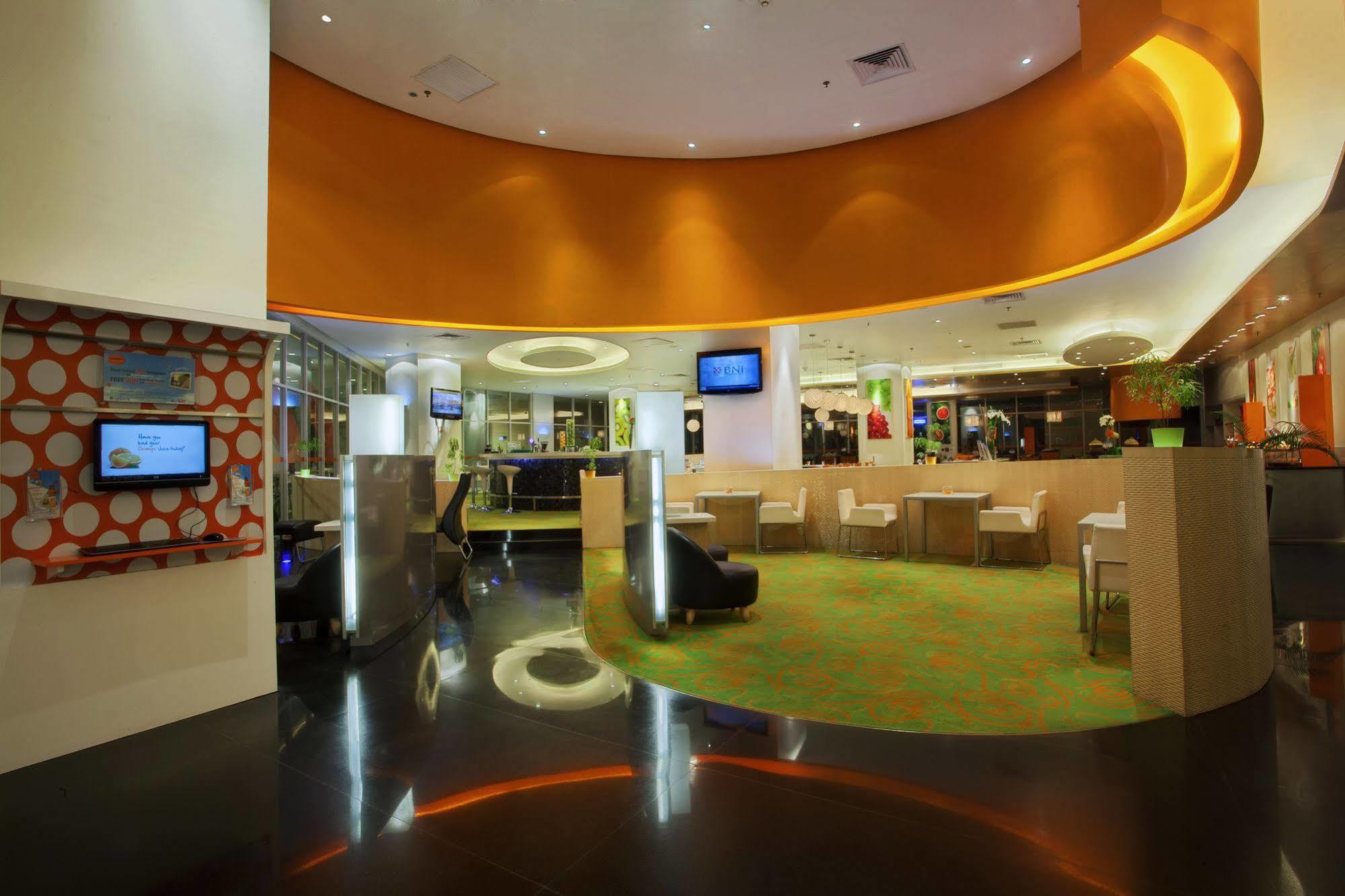 Harris Hotel And Conventions Kelapa Gading Джакарта Екстер'єр фото