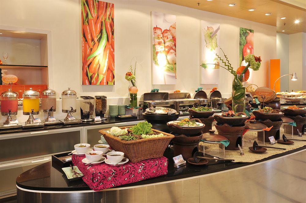 Harris Hotel And Conventions Kelapa Gading Джакарта Екстер'єр фото